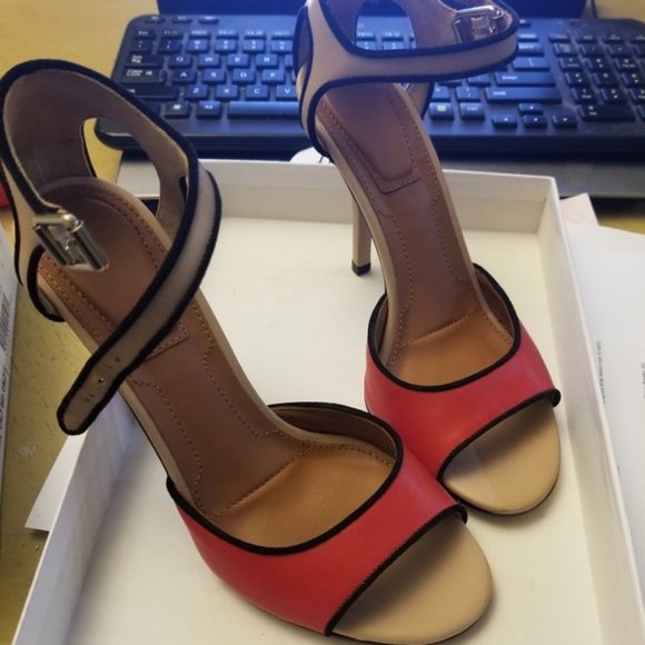 NWB GIVENCHY AUTHENTIC red and tan Leather Sandals womens size 6 - Picture 7 of 10